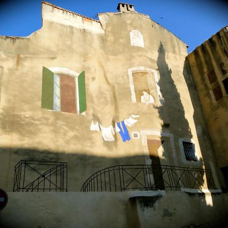 Sympathique Appartement LʼIsle-sur-la-Sorgue Buitenkant foto