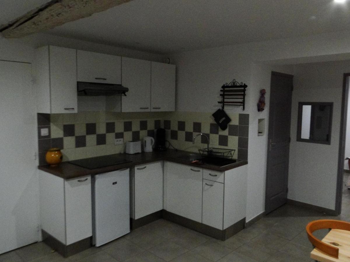 Sympathique Appartement LʼIsle-sur-la-Sorgue Buitenkant foto